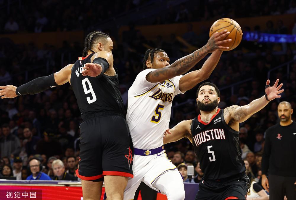 不仅在进攻 不仅在进攻