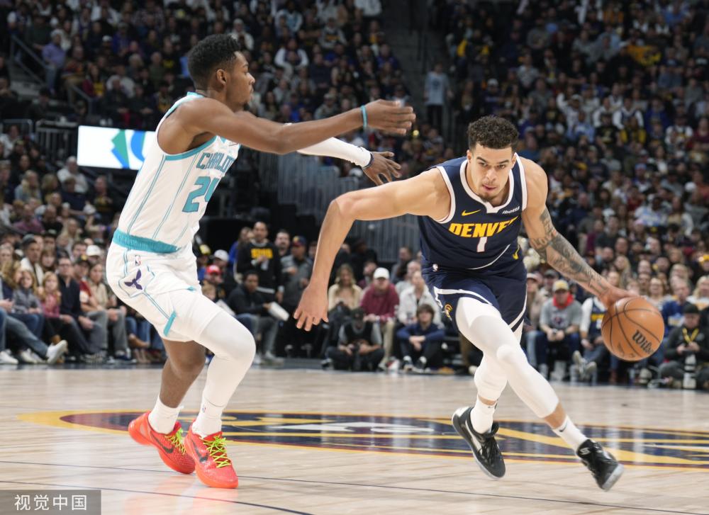 首发阵容的 首发阵容的