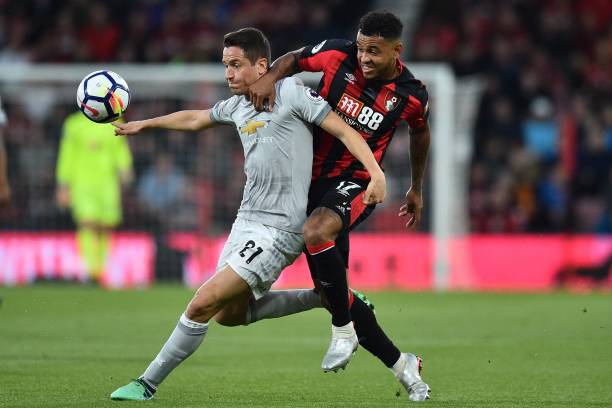 脫穎而出 脫穎而出